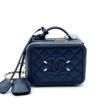 Chanel Vanity Case 17